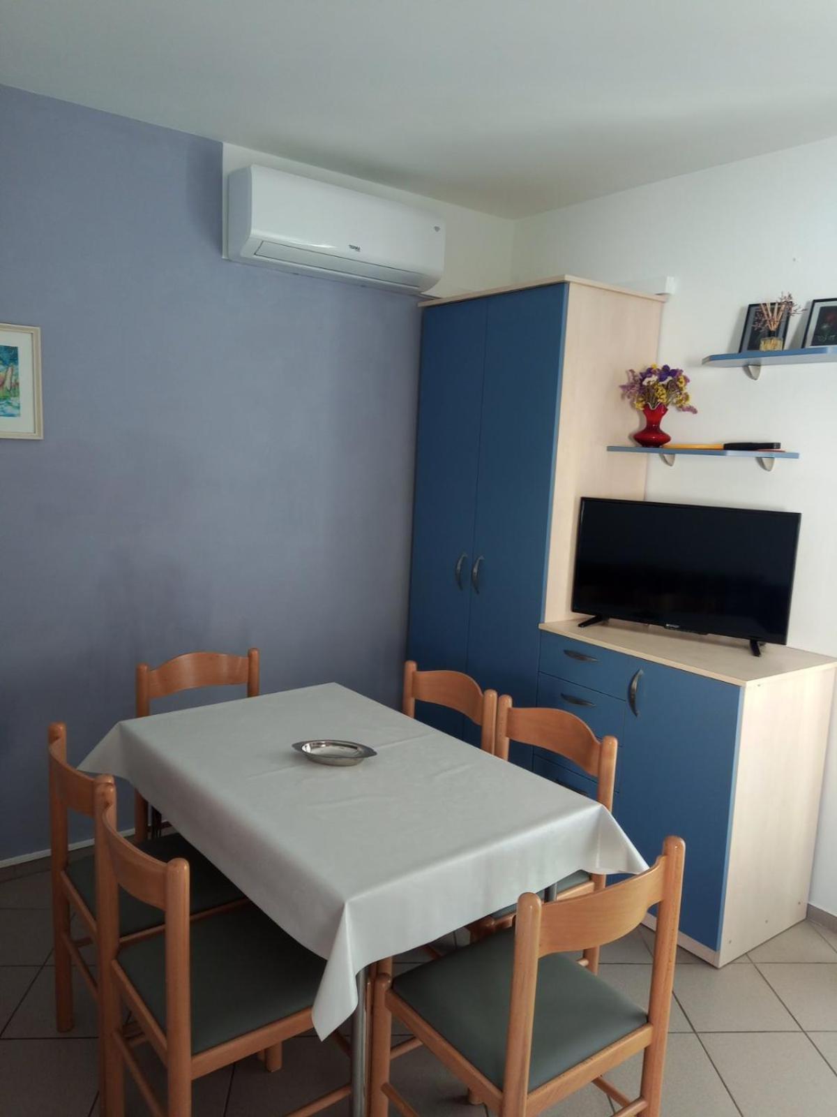 Apartmani Ana Вир Экстерьер фото