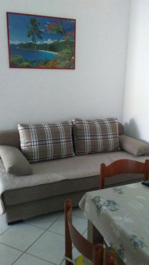 Apartmani Ana Вир Экстерьер фото