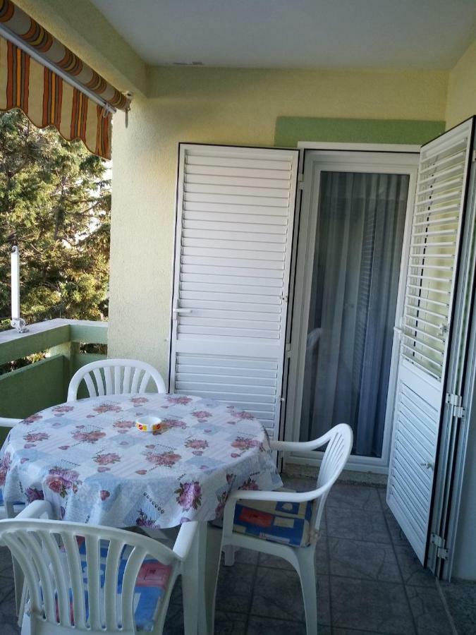 Apartmani Ana Вир Экстерьер фото